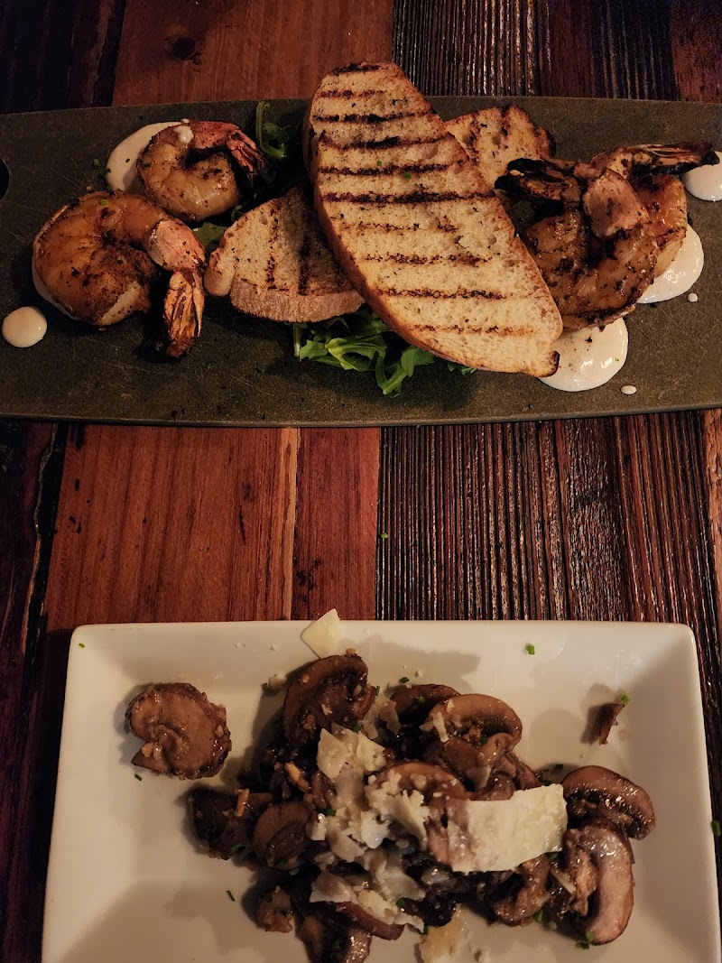 Grotto Wood-Fired Grill and Wine Cave - Eureka Springs - USA - booked ai