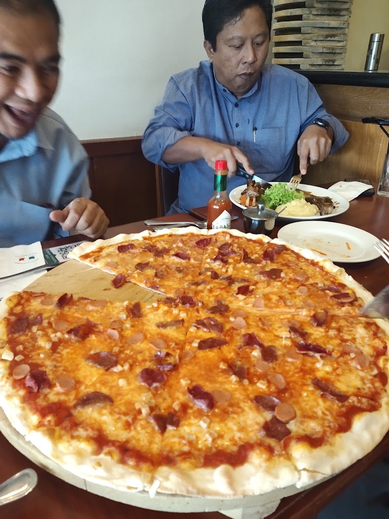 Fratinis - Seria - Brunei - booked ai