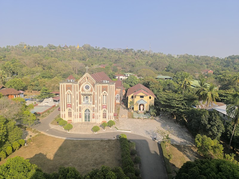 Royal Mawlamyine Hotel - Mawlamyine - Myanmar (Burma) - booked ai