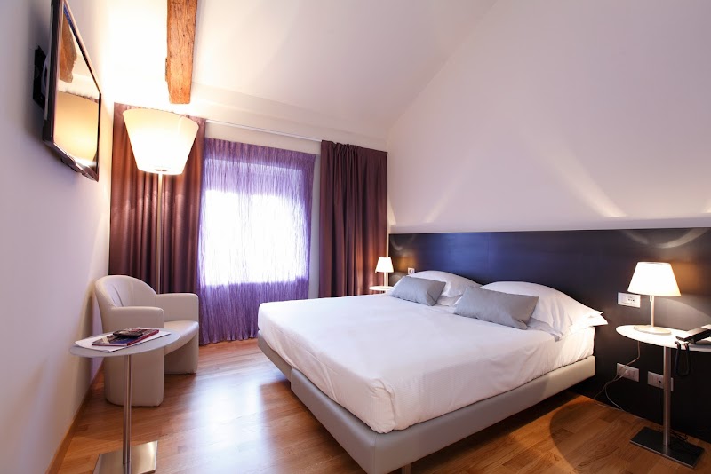 Hotel Annunziata - Ferrara - Italy - booked ai