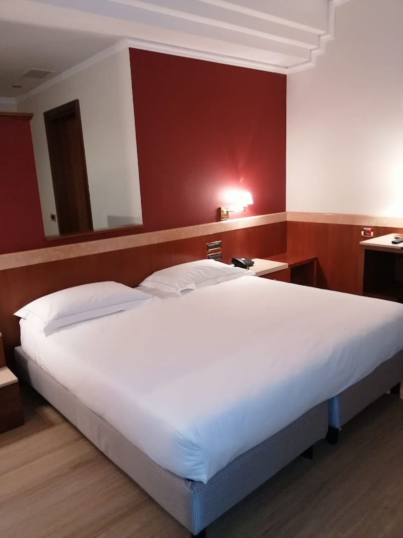 Astra Hotel - Ferrara - Italy - booked ai