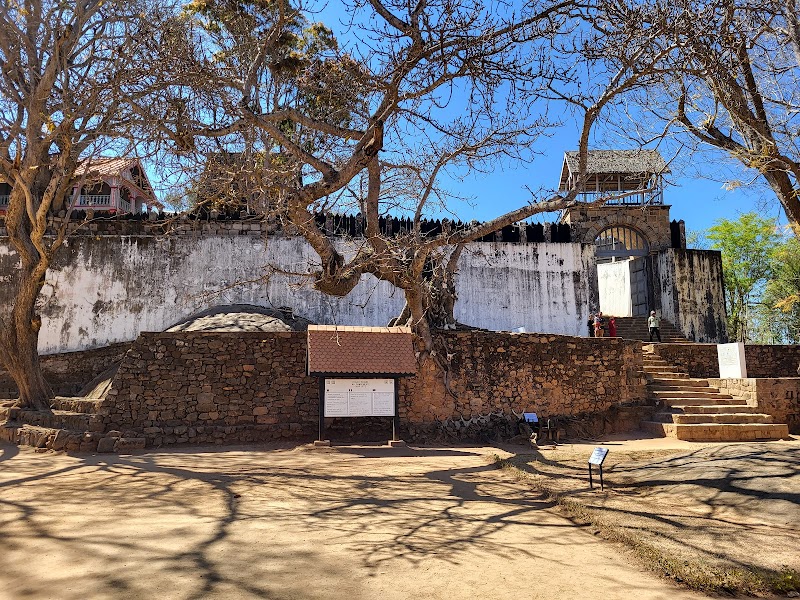 Château d'Ambohimanga: A Majestic Gem of Madagascar - Antananarivo - Madagascar - booked ai