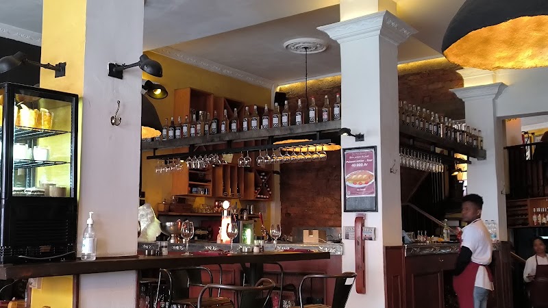 La Petite Brasserie - Antananarivo - Madagascar - booked ai