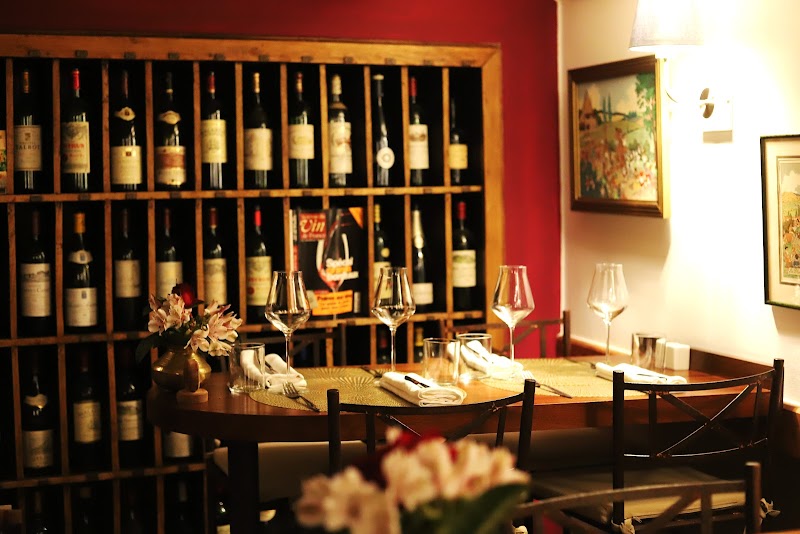 Le Petit Verdot - Antananarivo - Madagascar - booked ai