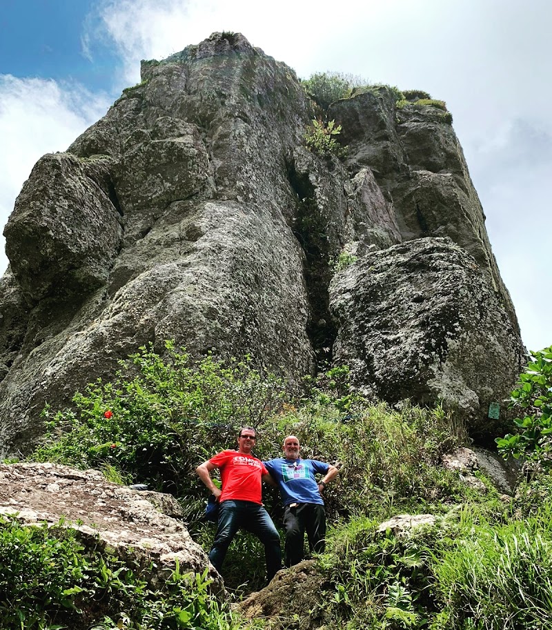 Te Rua Manga: The Needle - Avarua - Cook Islands - booked ai