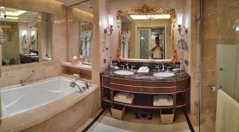 The Leela Palace New Delhi - New Delhi - India - booked ai