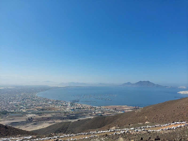 Estatua de San Pedro - Chimbote - Peru - booked ai