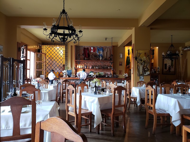 Portón Gaucho - Nuevo Chimbote - Peru - booked ai
