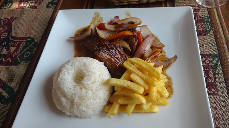 Portón Gaucho - Nuevo Chimbote - Peru - booked ai