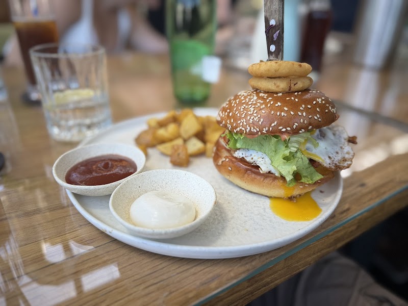 Butler GourmetCocktails Garden - Zadar - Croatia - booked ai