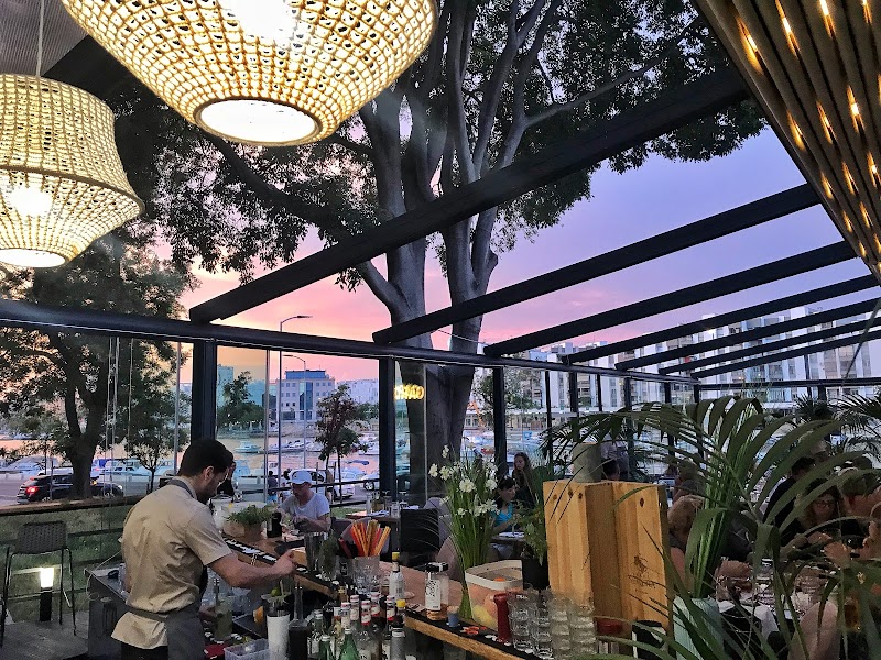Butler GourmetCocktails Garden - Zadar - Croatia - booked ai