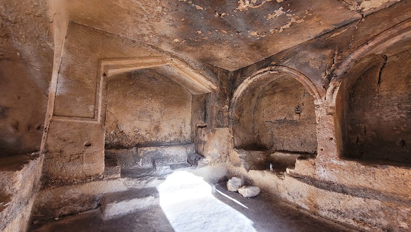Kızılkoyun Roman Tombs - Şanlıurfa - Türkiye - booked ai