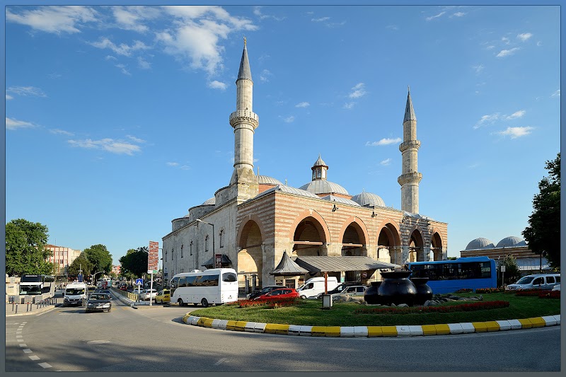 Eski Ulu Camii - Edirne - Türkiye - booked ai
