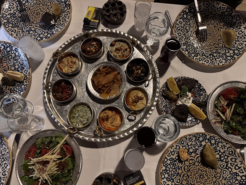 Hamdani Restaurant Her Aksam Sira Gecesi - Artuklu/Mardin - Türkiye - booked ai