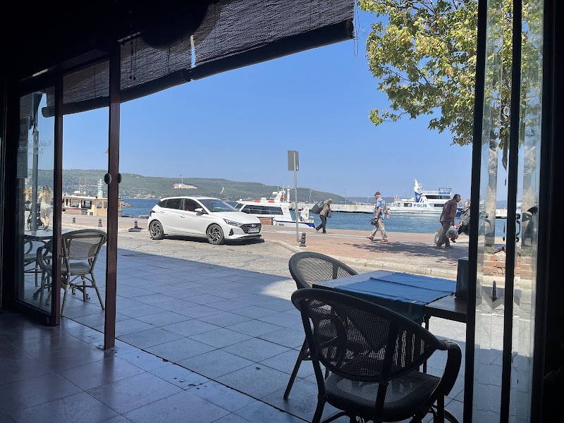 Sea Side Restaurant - Çanakkale - Türkiye - booked ai