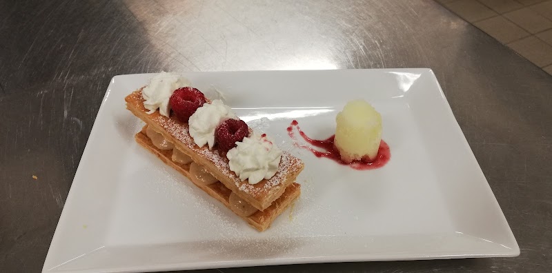 Auberge Napoléon - Grenoble - France - booked ai