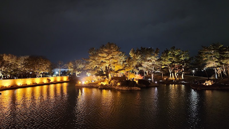 Walk around Anapji Pond (Donggung Palace and Wolji Pond) - Gyeongju - South Korea - booked ai