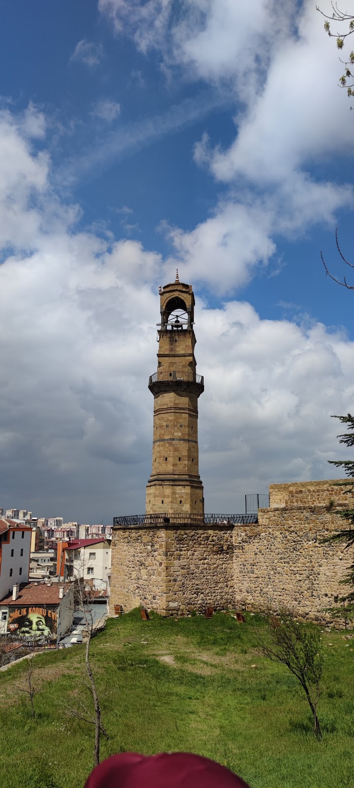 Saat Kulesi - Niğde - Türkiye - booked ai