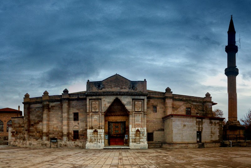 Discover the Serenity of Ulu Cami Park - Aksaray - Türkiye - booked ai