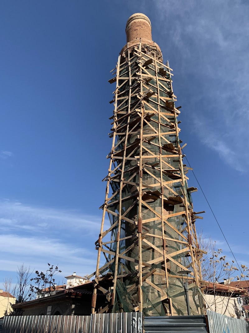 Red Minaret Mosque - Aksaray - Türkiye - booked ai