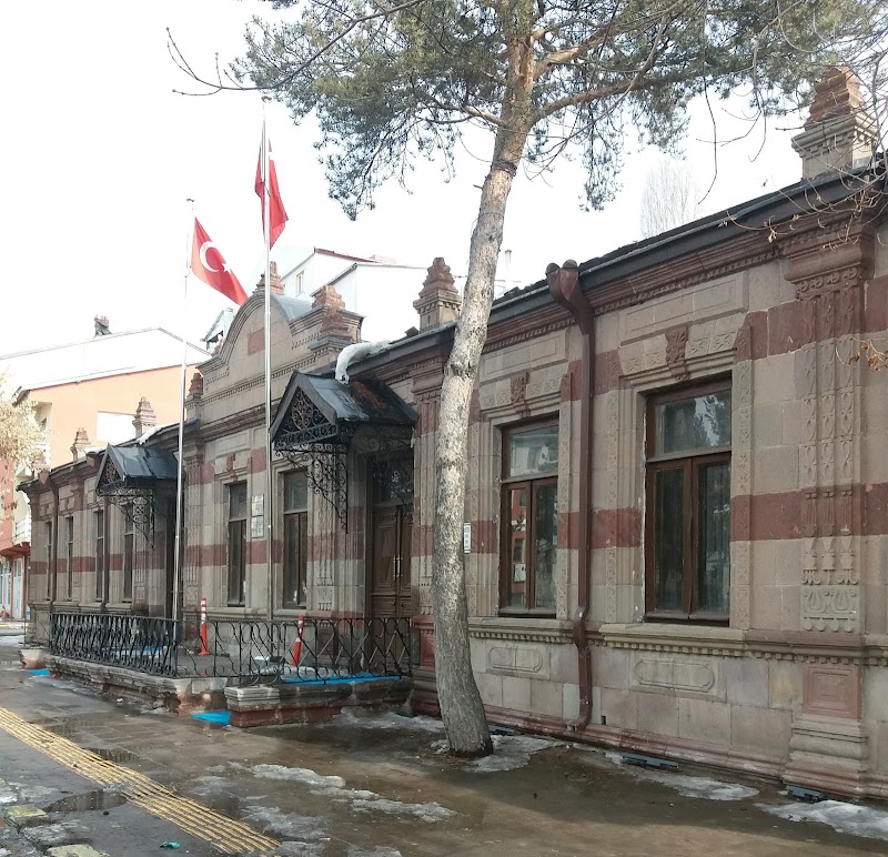 Kongre ve Kent Müzesi: Şehrin Tarihine Yolculuk - Ardahan - Türkiye - booked ai