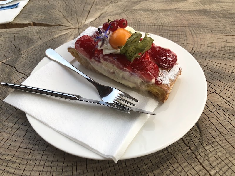 C und M Café Bar Restaurant - Grindelwald - Switzerland - booked ai