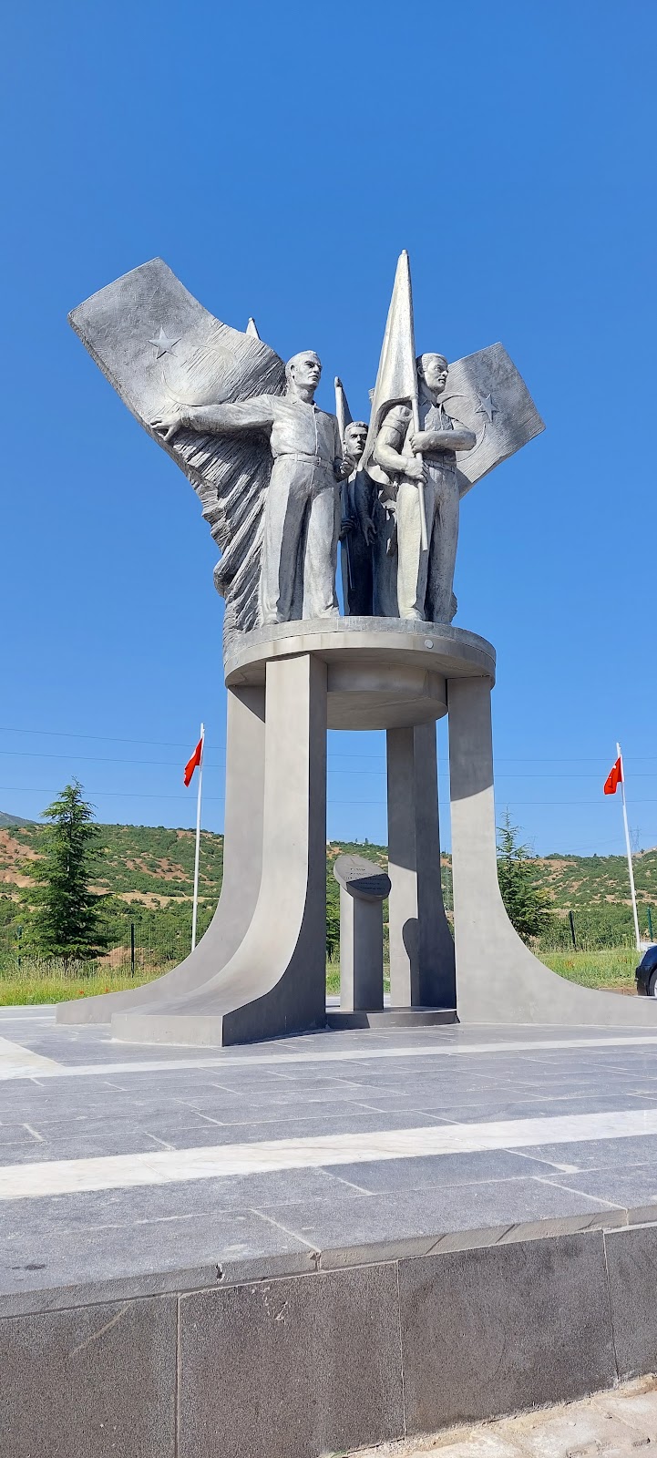 33 Martyrs Monument - Bingöl - Türkiye - booked ai