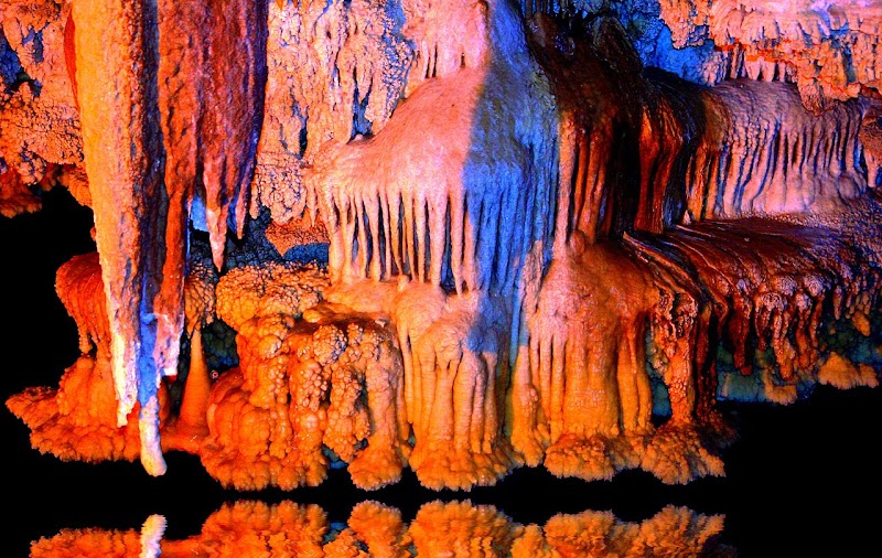 Stroll through the Ali Sadr Cave - Kabudarahang - Iran - booked ai