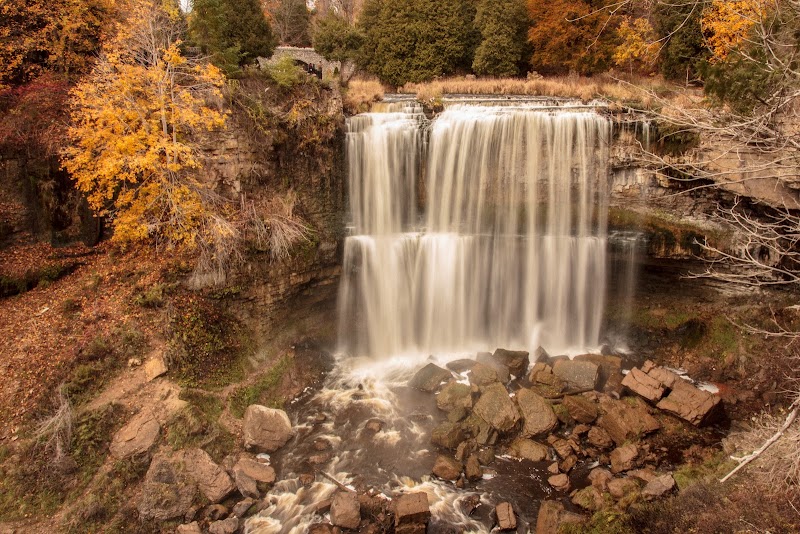 Hiking at Websters Falls and Spencer Gorge - Hamilton - Canada - booked ai