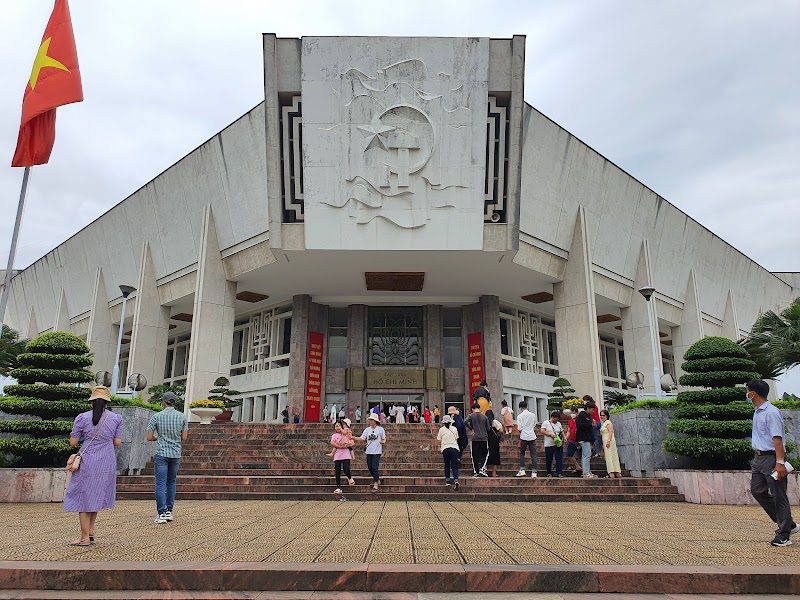 Visit Ho Chi Minh Mausoleum - Hà Nội - Vietnam - booked ai