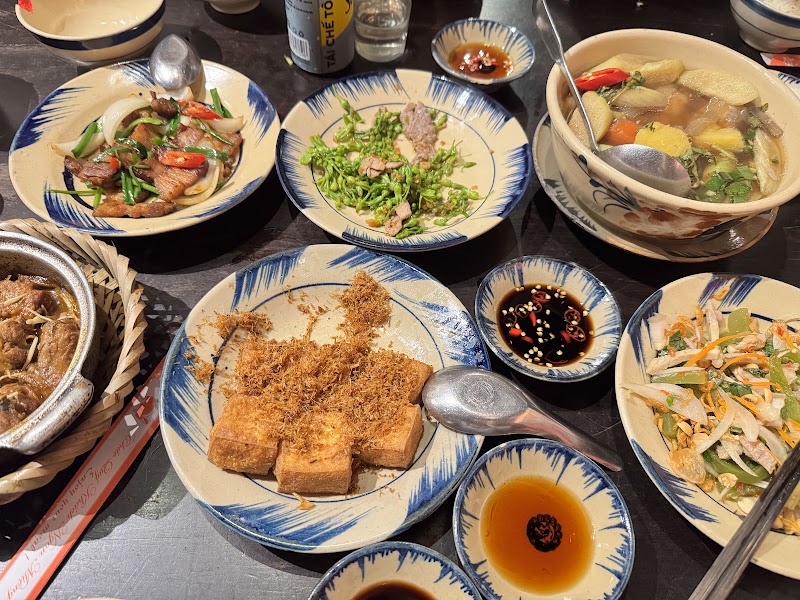 Nhà Hàng Cục Gạch Quán - Hồ Chí Minh - Vietnam - booked ai