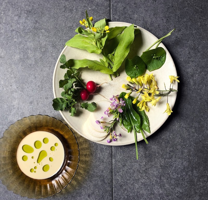 Dier Makr - Hobart - Australia - booked ai