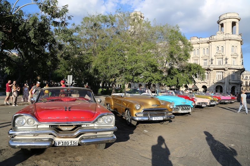 Ride in a Classic American Car - La Habana - Cuba - booked ai