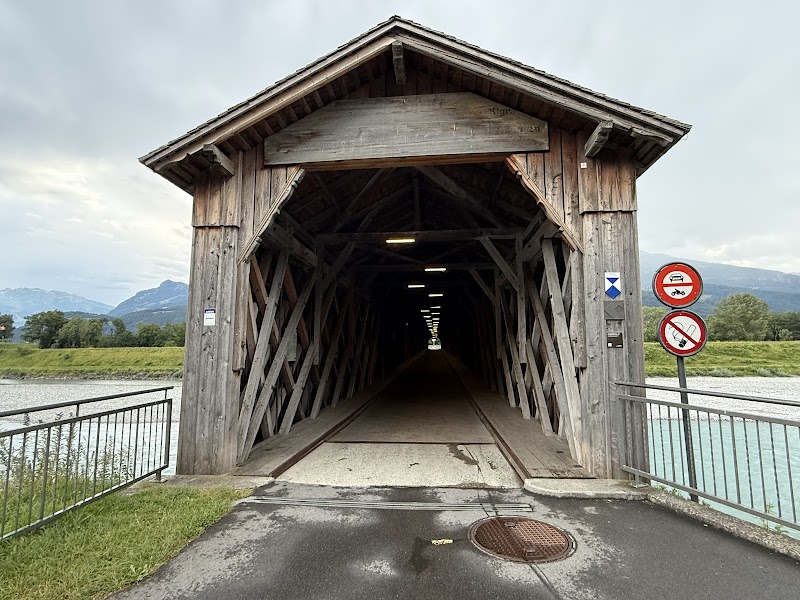 Walk or bike along the Rhine River Trail - Sevelen - Switzerland - booked ai