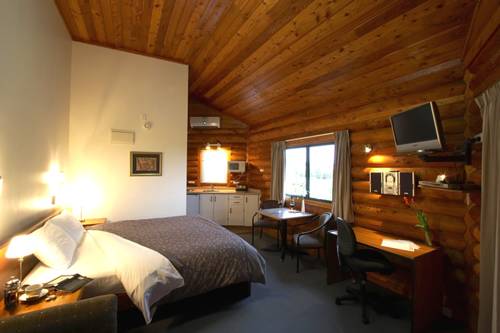 Shining Star Beachfront Accommodation - Hokitika - New Zealand - booked ai