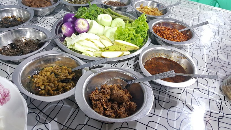 San Ma Tau Restaurant - Hpa An - Myanmar (Burma) - booked ai