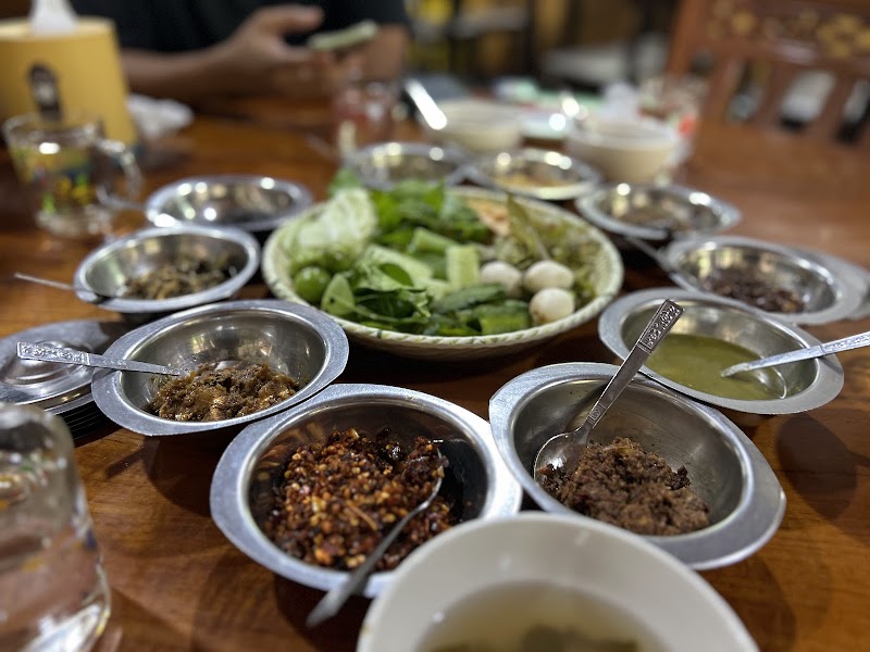 San Ma Tau Restaurant - Hpa An - Myanmar (Burma) - booked ai