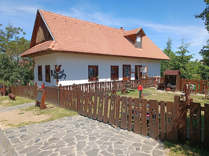 Explore the Hollókő Old Village UNESCO World Heritage Site - Hollókő - Hungary - booked ai