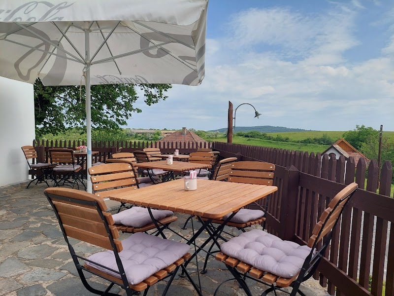 Hollóköves Bisztró - Hollókő - Hungary - booked ai