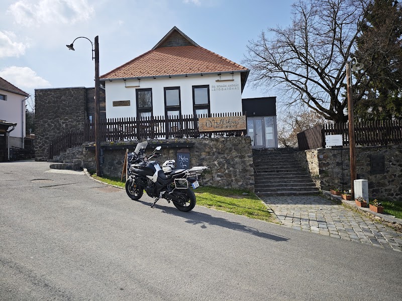 Hollóköves Bisztró - Hollókő - Hungary - booked ai