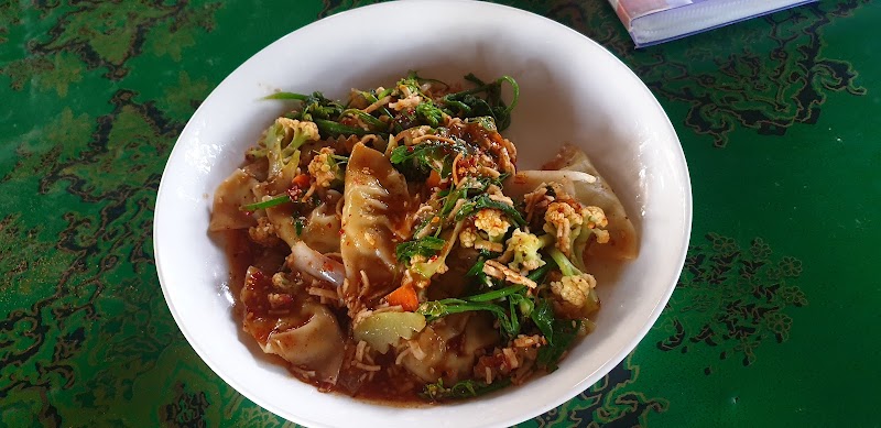 Mrs. Popcorn's Garden - Hsipaw - Myanmar (Burma) - booked ai