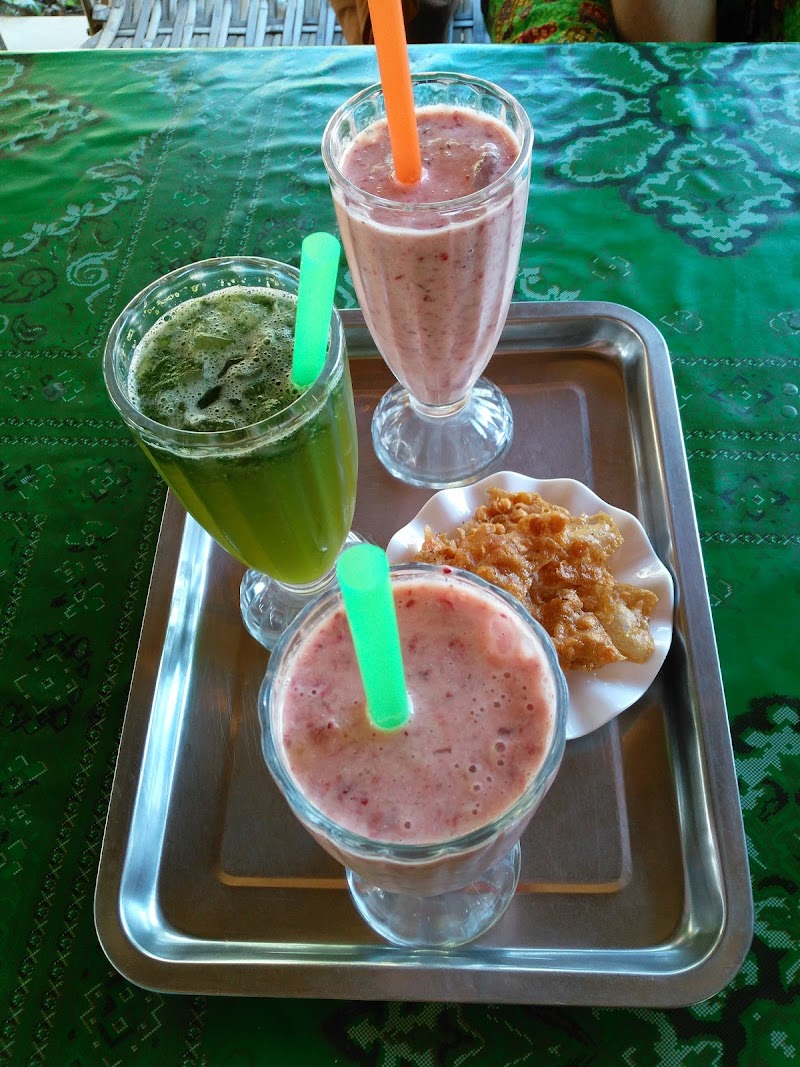 Mrs. Popcorn's Garden - Hsipaw - Myanmar (Burma) - booked ai