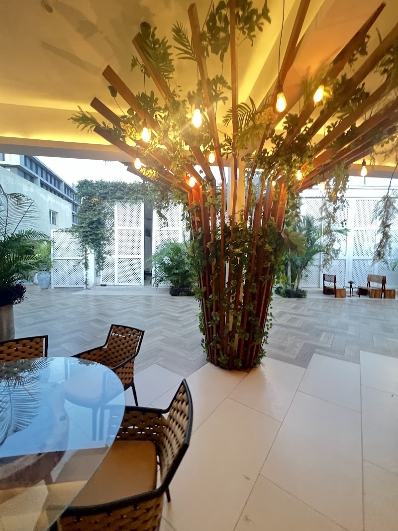 Restaurante Pátio do Dundo - Luanda - Angola - booked ai