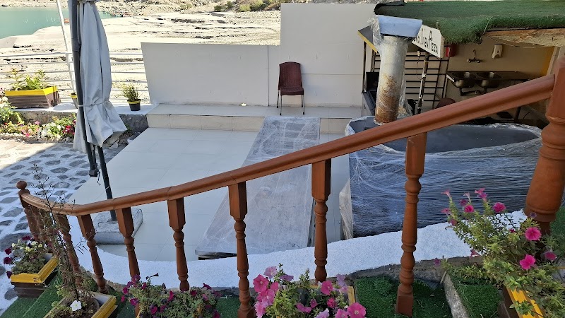 Luxus Hunza Attabad Lake Resort - Hunza - Pakistan - booked ai