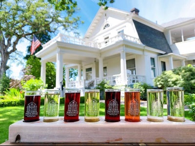 Exploring the Fruit Loop Local Orchards and Wineries - Hood River - United States - booked ai