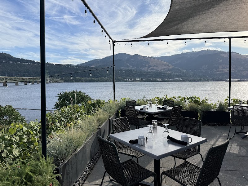 Riverside - Hood River - USA - booked ai