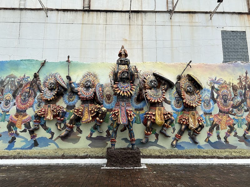 Explore the Iloilo River Esplanade - Iloilo City - Philippines - booked ai