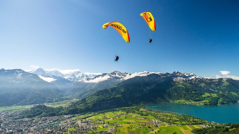 Paragliding over Interlaken - Interlaken - Switzerland - booked ai