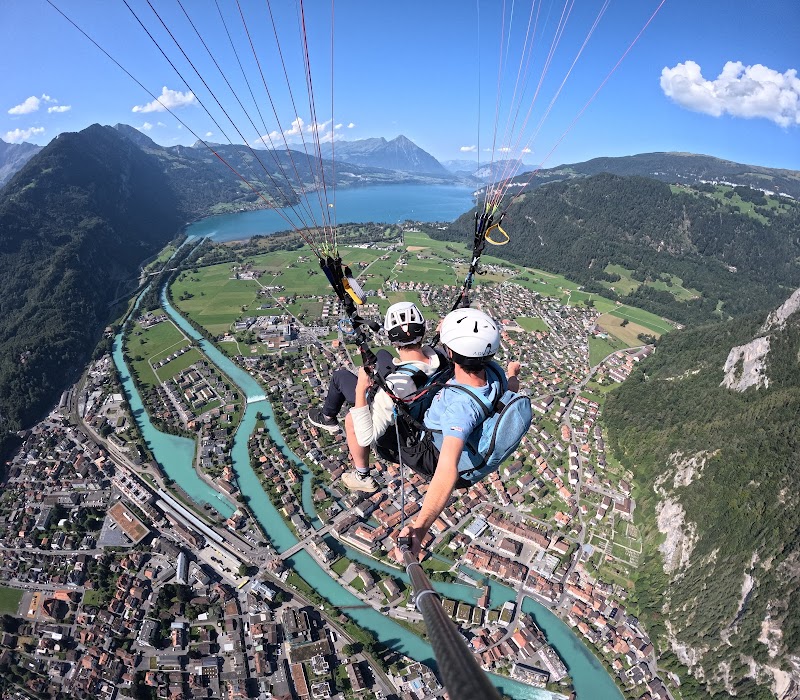 Paragliding over Interlaken - Interlaken - Switzerland - booked ai