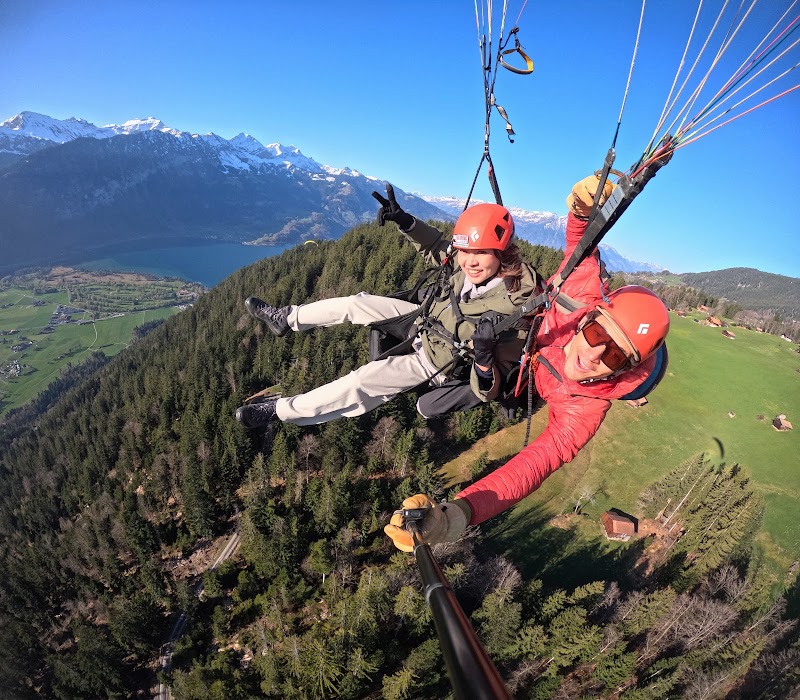 Paragliding over Interlaken - Interlaken - Switzerland - booked ai